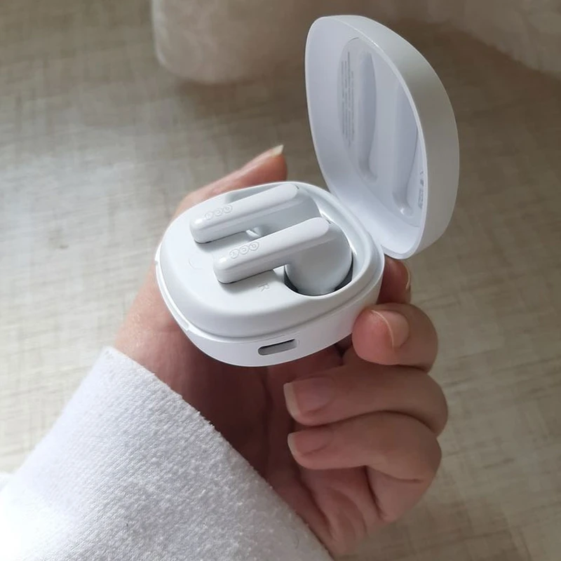 ایرپاد بلوتوثی کیو سی وای QCY مدل T13x اصلی 18 ماه گارانتی شرکتی سفید